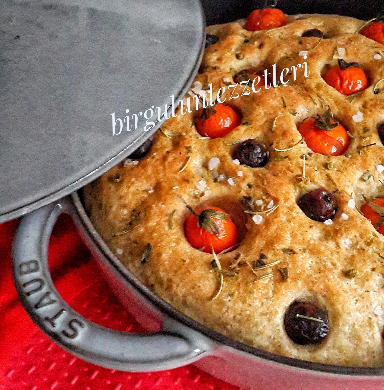 Ispanaklı Focaccia Ispanaklı Focaccia