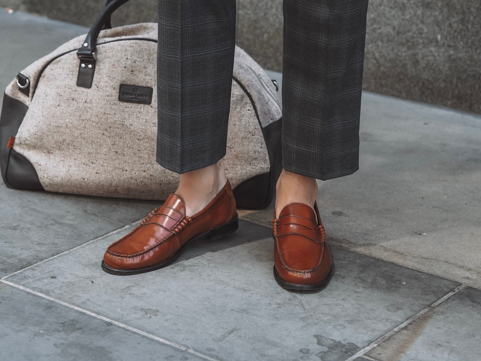 HOW TO DRESS FOR SUMMER ft. SIMON CARTER & BASE LONDON AD SAM GRAY