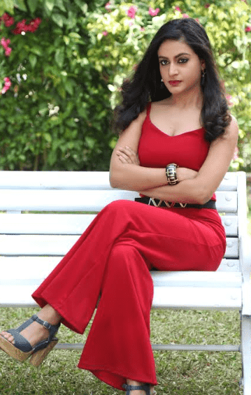 It’s a proud moment for me to debut as an actress in &TV’s Queens Hain Hum says Shaily Priya Pandey It’s a proud moment for me to debut as an actress in &TV’s Queens Hain Hum says Shaily Priya Pandey