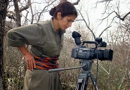 журналист освещает. митинги 31 января 2021 года самара. митинг москва журналист. военная журналистика. журналистка фото.