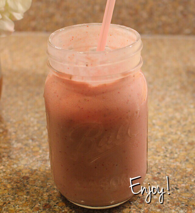 How to Make Strawberry Smoothie with Yogurt It has grown on me!
