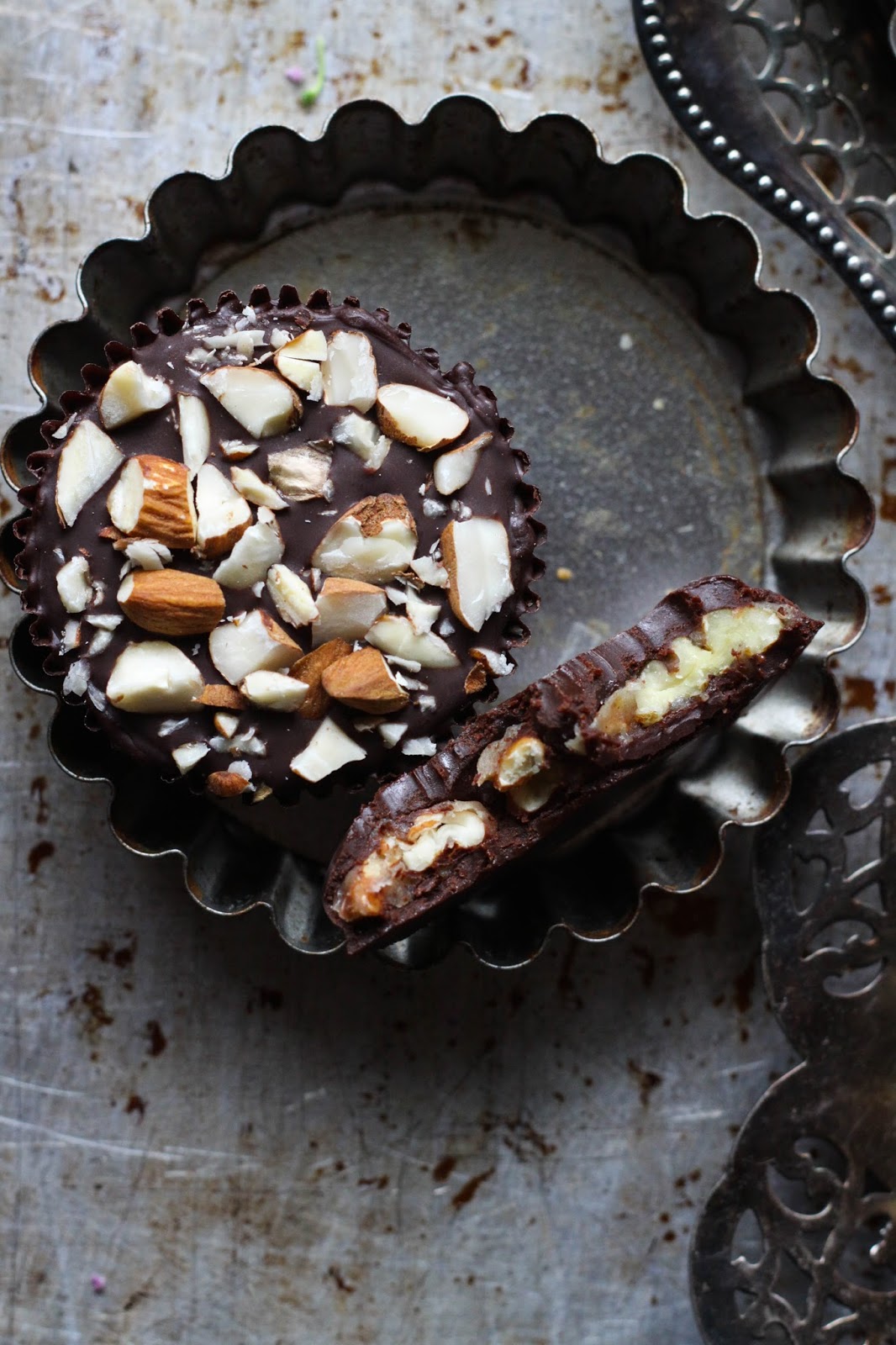 This Rawsome Vegan Life WIN A BOX OF RAW VEGAN CHOCOLATES!