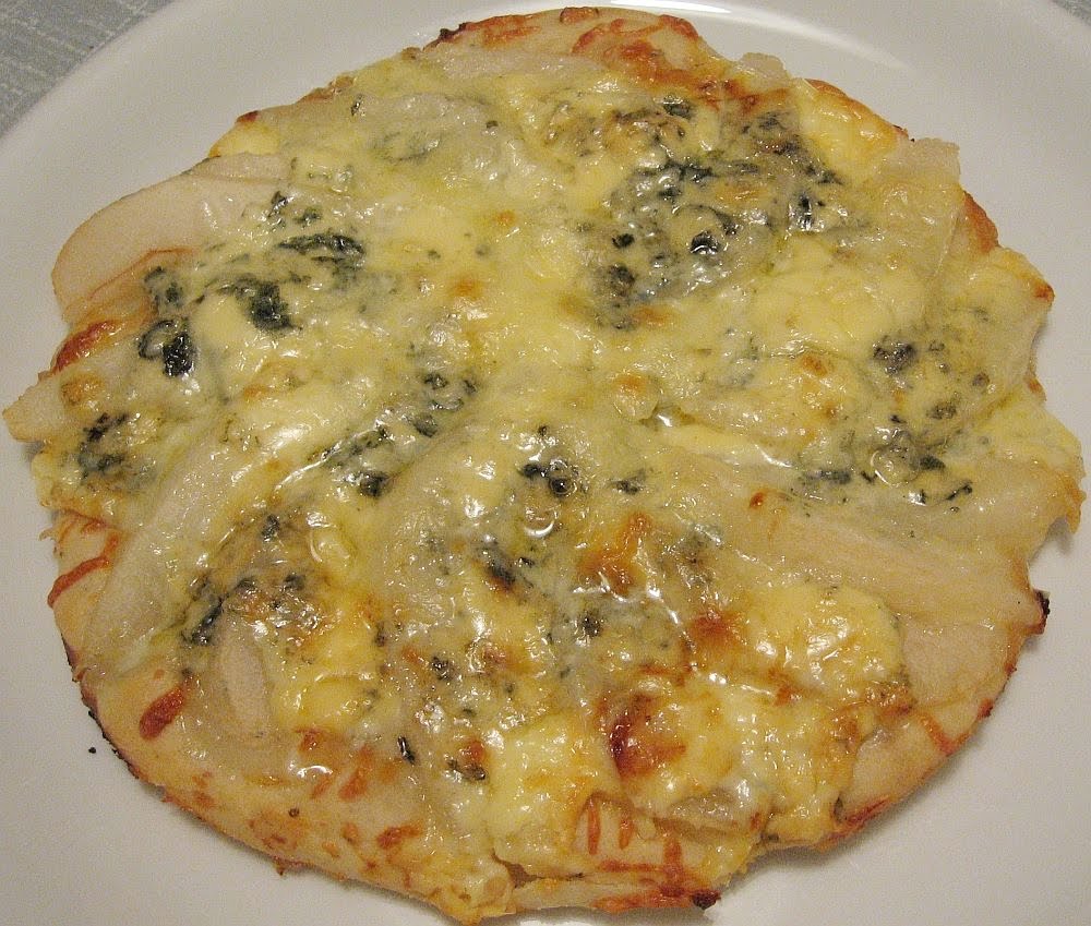 Kate, Küche und mehr...: Birnen-Gorgonzola-Pizza