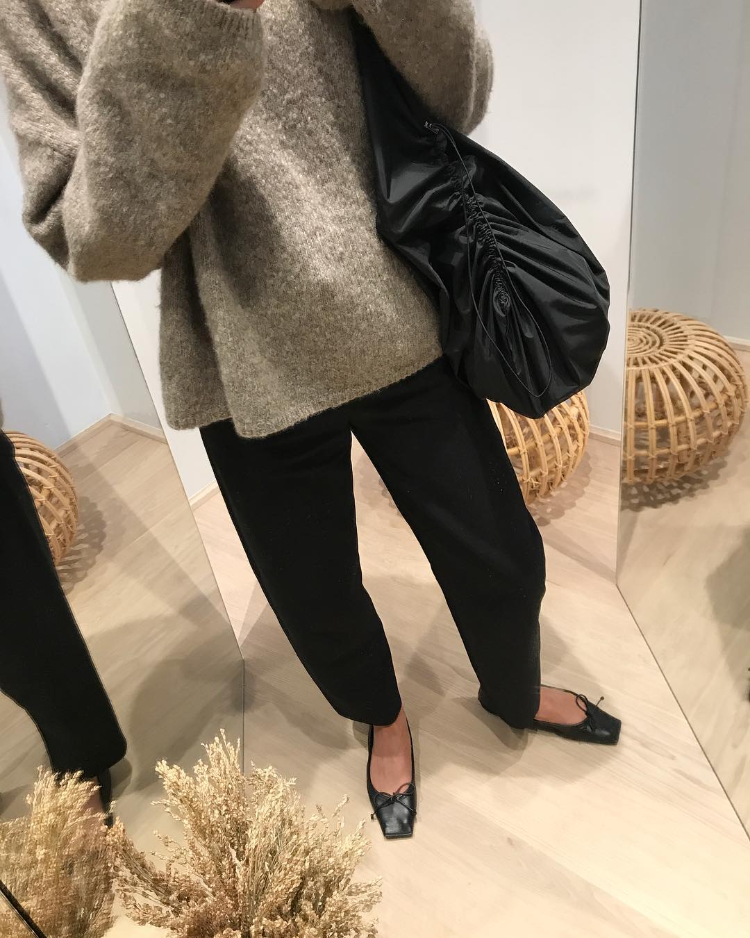 We Want to Live In This Cozy-Cool Outfit Inspiration From Elin Kling