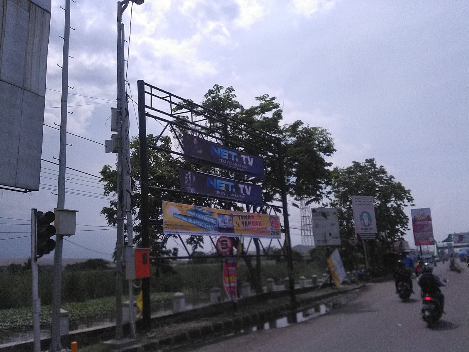   Panggung  Spanduk Promo  NET TV Wilayah Semarang