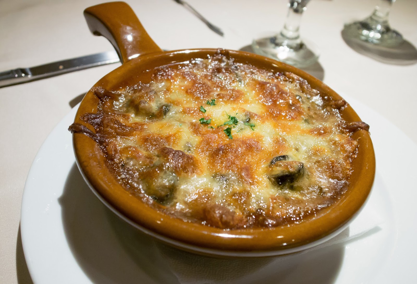 牽絲的起司搭配新鮮的田螺,朋友分了一個給我吃,田螺混著香濃的大蒜味,整個超開胃。