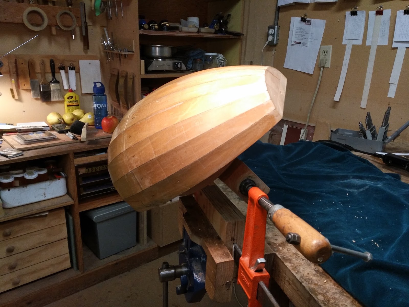 The Lute's Progress, Here's a Thing I Made, or, How to Hold A Lute