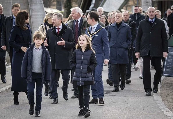 Princess Josephine and Prince Vincent. pandas Xing Er and Mao Sun. Crown Princess Mary wore Fonnesbech Avignon trench coat