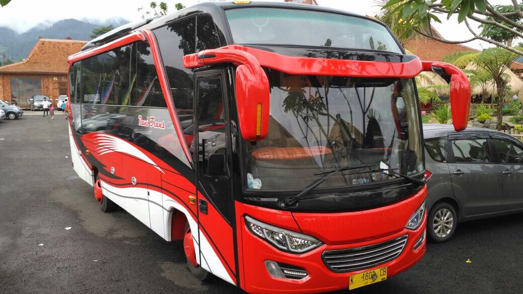 Sewa Bus Pariwisata Medium Semarang: Panduan Lengkap untuk Perjalanan Anda yang Tak Terlupakan