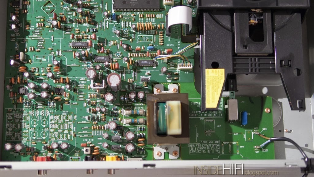 Inside HiFi Marantz CD53 (74CD53/02B)