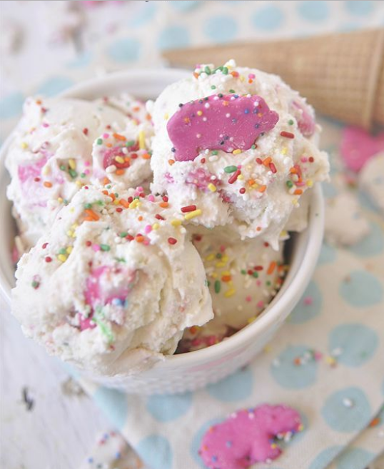 CIRCUS ANIMAL COOKIES AND SPRINKLES ICE CREAM CIRCUS ANIMAL COOKIES AND SPRINKLES ICE CREAM