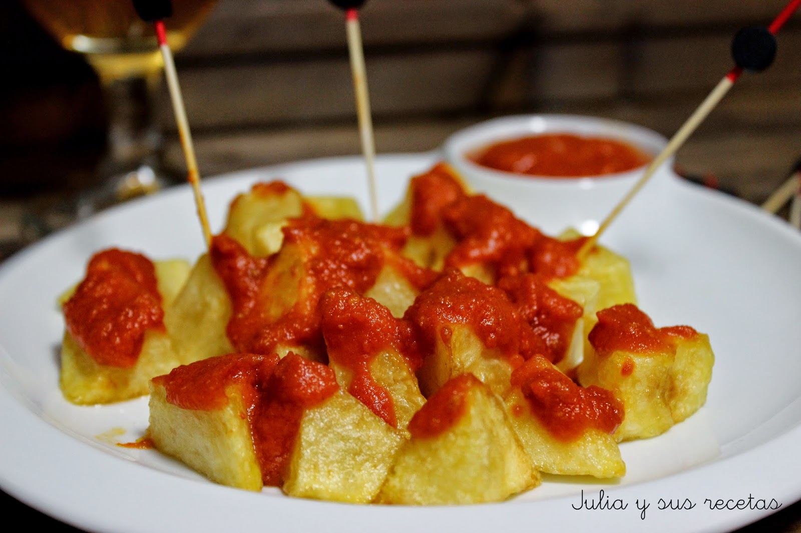 JULIA Y SUS RECETAS Patatas bravas