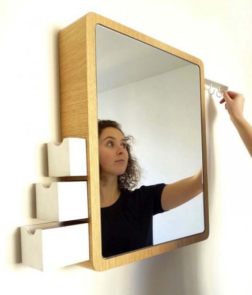 Дзеркало для ванної кімнати з потайними скриньками та гачками