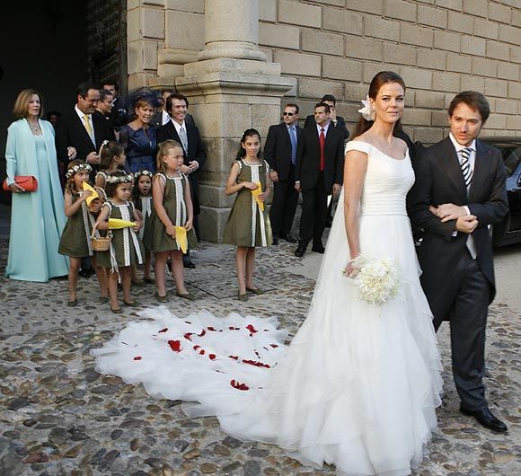 Red Carpet Wedding: Amelia Bono and Manuel Martos - Red Carpet Wedding
