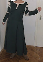  Merida's Dress Tutorial by Dead Rose Gardner