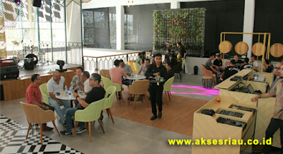 Hangout Cocktail Bar & Kitchen Pekanbaru