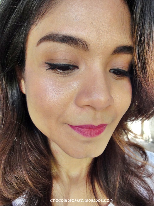 Chocolate Cats Get Defined Eyes With Bobbi Brown Perfectly Defined Gel