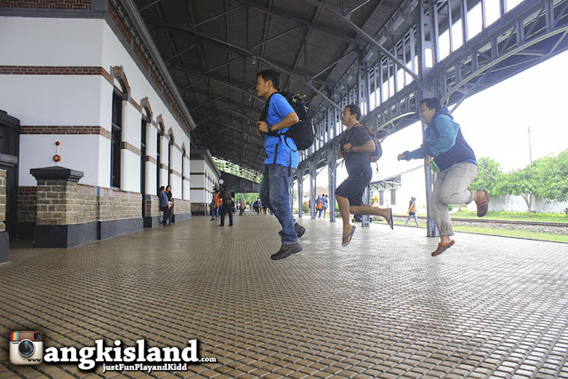 hehe melayang