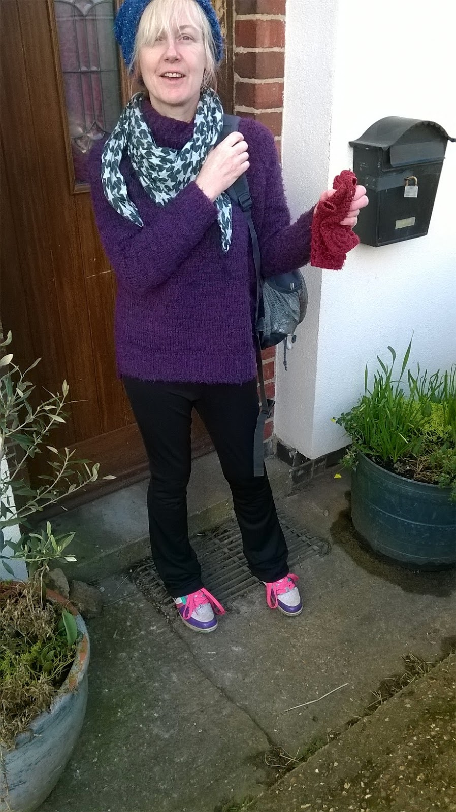 Bracken Crafts 100 garments 22 Plain black yoga pants made in a rush