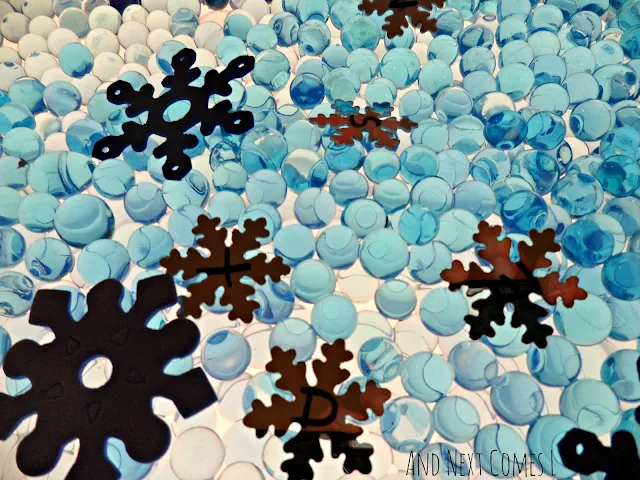 Water beads light sensory table activity