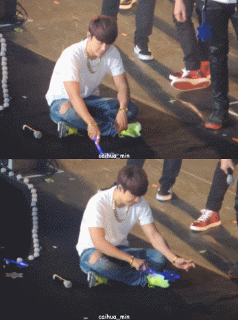 마이너스 손으로 유명한 남녀아이돌들.gif | 인스티즈