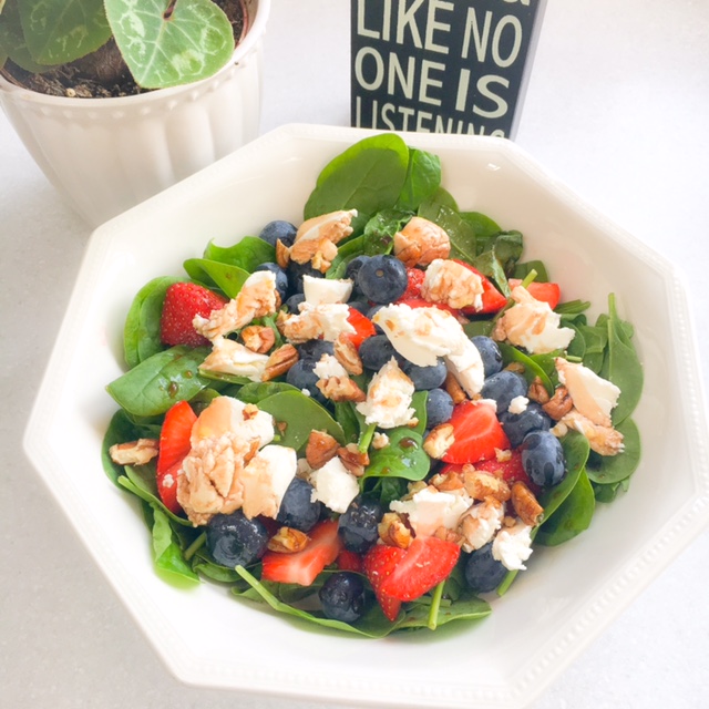 Healthy Spinach & Goats Cheese Salad with Maple Balsamic Vinaigrette