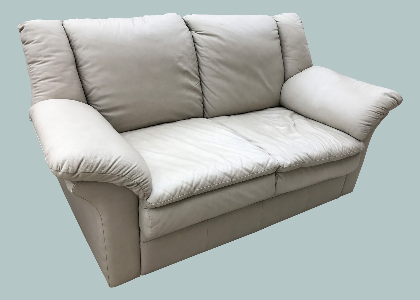 Uhuru Furniture & Collectibles Light Grey Leather Loveseat 235 175