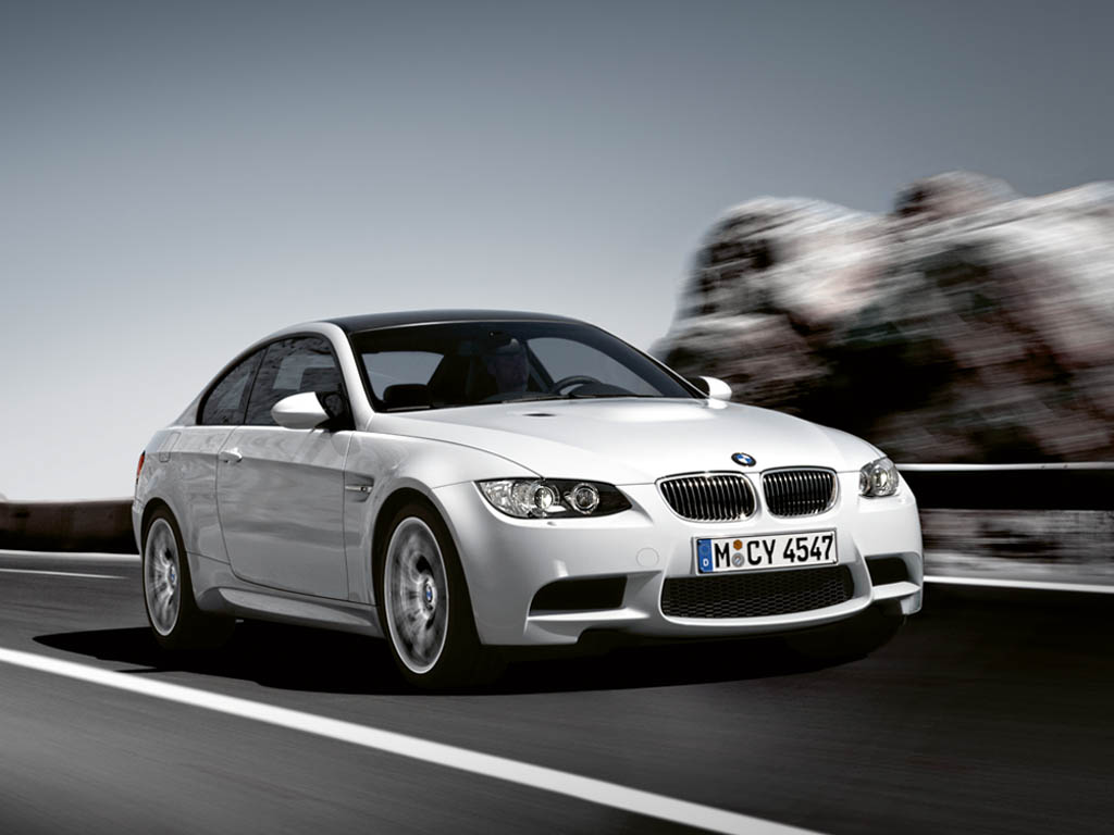 Gambar Mobil BMW Ukuran Besar Untuk Wallpaper Wallpapersforfree