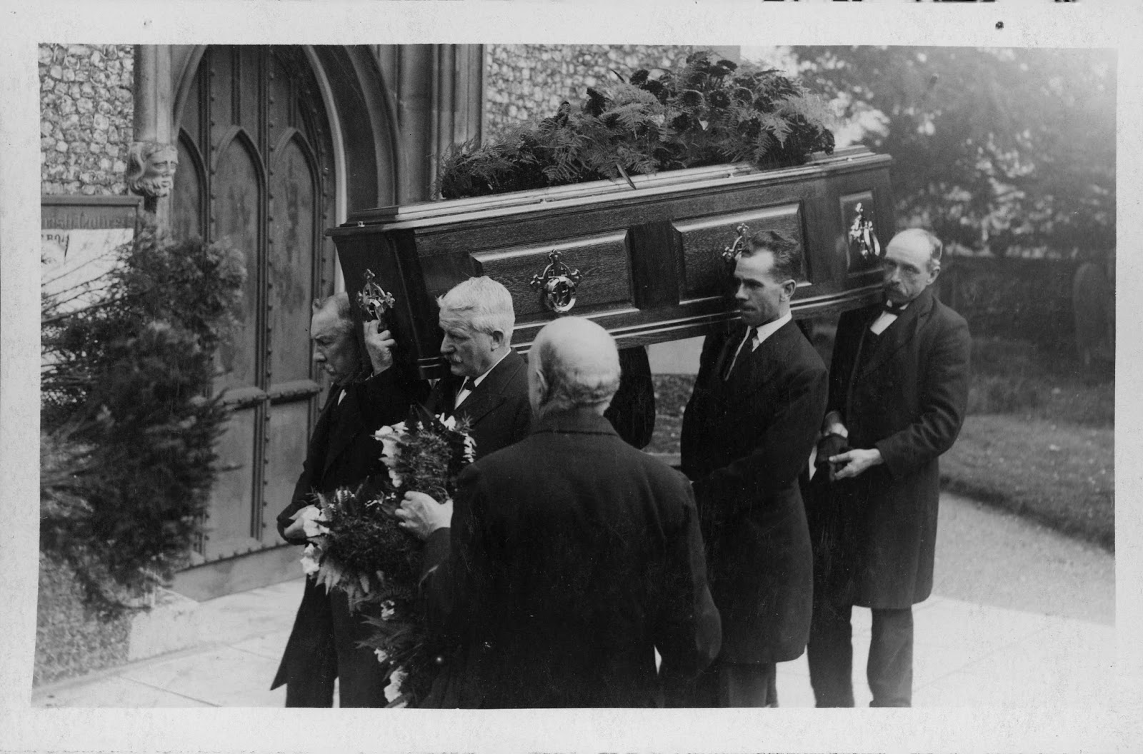 A Kent archive research Blog H G Dunn and Sons Funeral vehicles