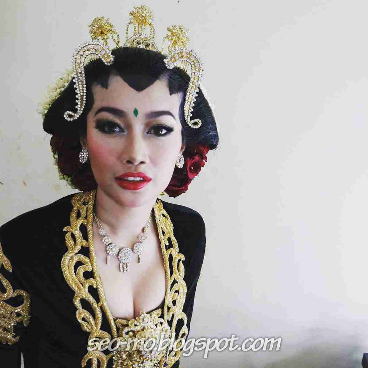 Biodata Dan Foto Ratu Felisha Terbaru