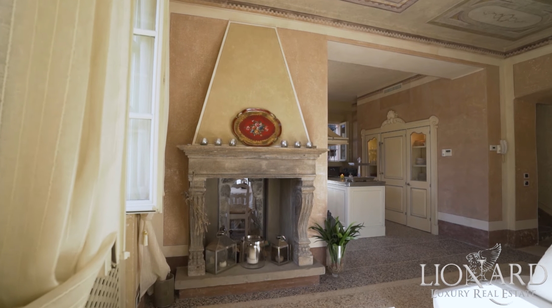 Tour Moltrasio, Italy Luxury Villa vs. 18 Interior Design Photos