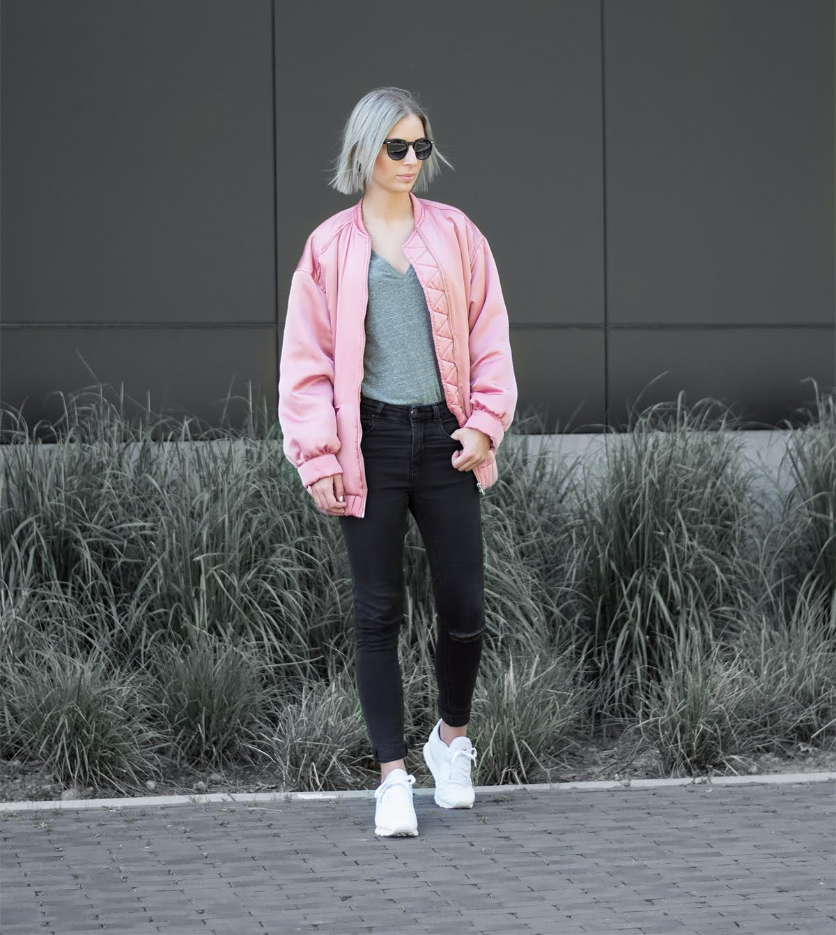 Mango pink satin oversized bomber jacket, h&m divided basic v neck tshirt in grey, asos ridley skinny jeans, reebok classic white sneakers, outfit