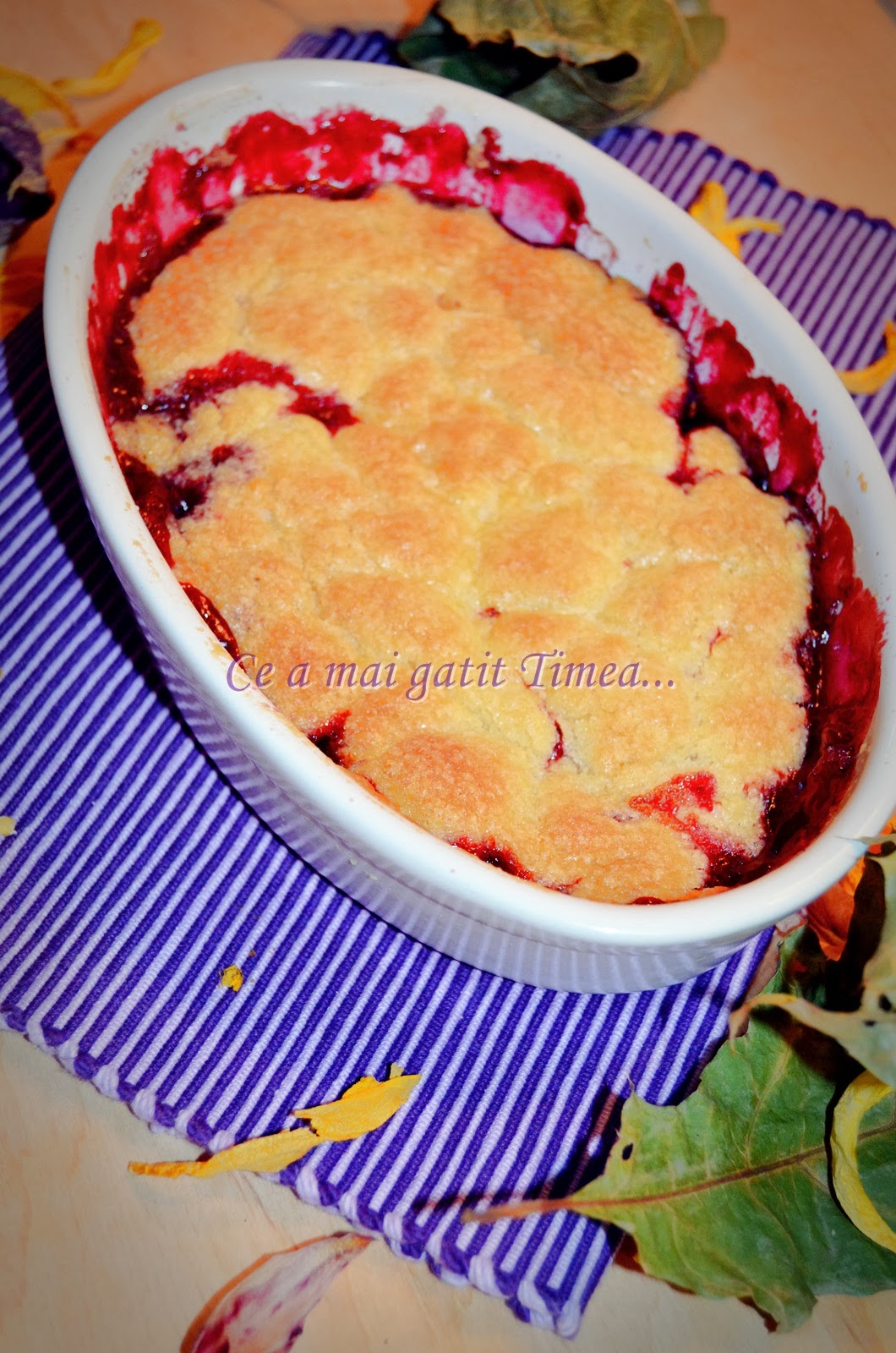Crumble cu fructe de padure
