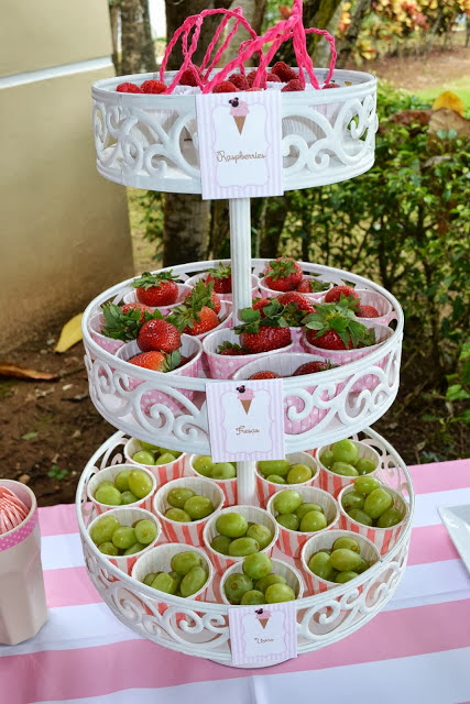 Minnie Mouse Ice Cream Shop Birthday Party fruit