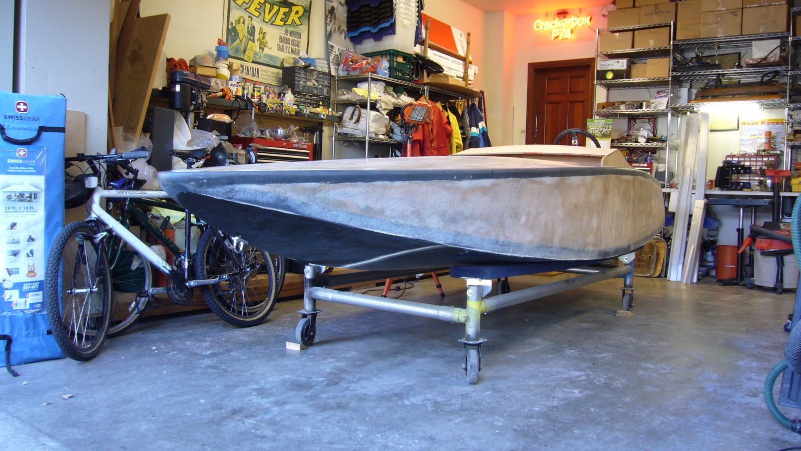 Crackerbox Racing Boats "WICKENS" Crackerbox boat