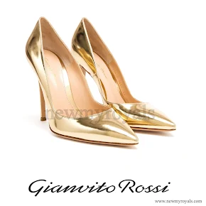 Crown Princess Victoria wore Gianvito Rossi Gold Patent Leather Pointed Pumps
