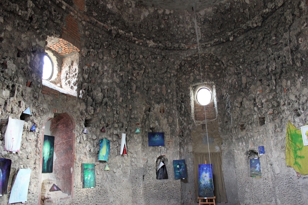 Dnešní stav interiéru poutní kaple sv. maří Magdaleny na Skalce