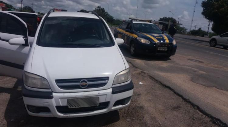 Motorista que fazia transporte clandestino é preso em Feira de Santana