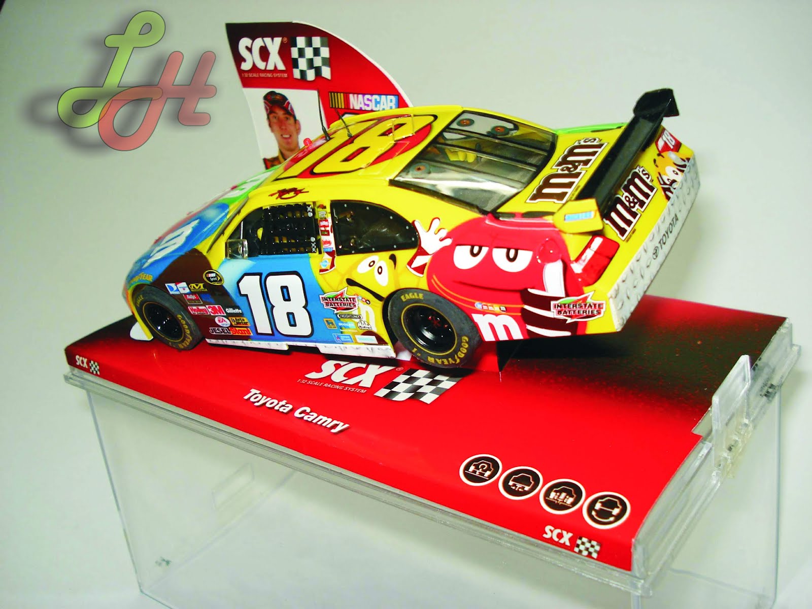 Slot: SCX Nascar Toyota Camry