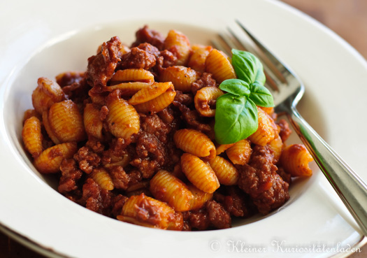 Gnocchetti sardi al ragù di salsiccia - Gnocchetti sardi mit würzigem ... Gnocchetti sardi al ragù di salsiccia - Gnocchetti sardi mit würzigem ...