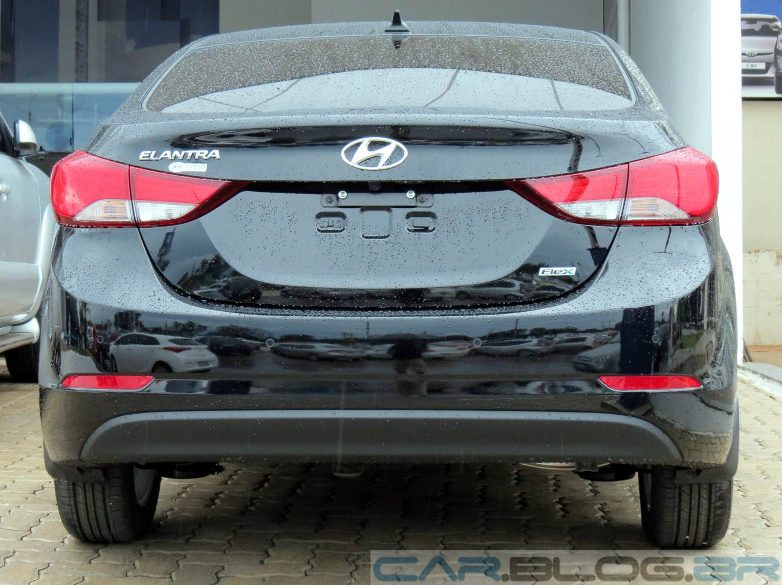 Hyundai Elantra 2.0 Flex preço, equipamentos e ficha técnica