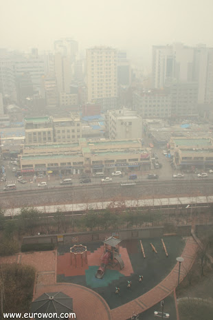 Seúl en un día de hwangsa, polvo asiático