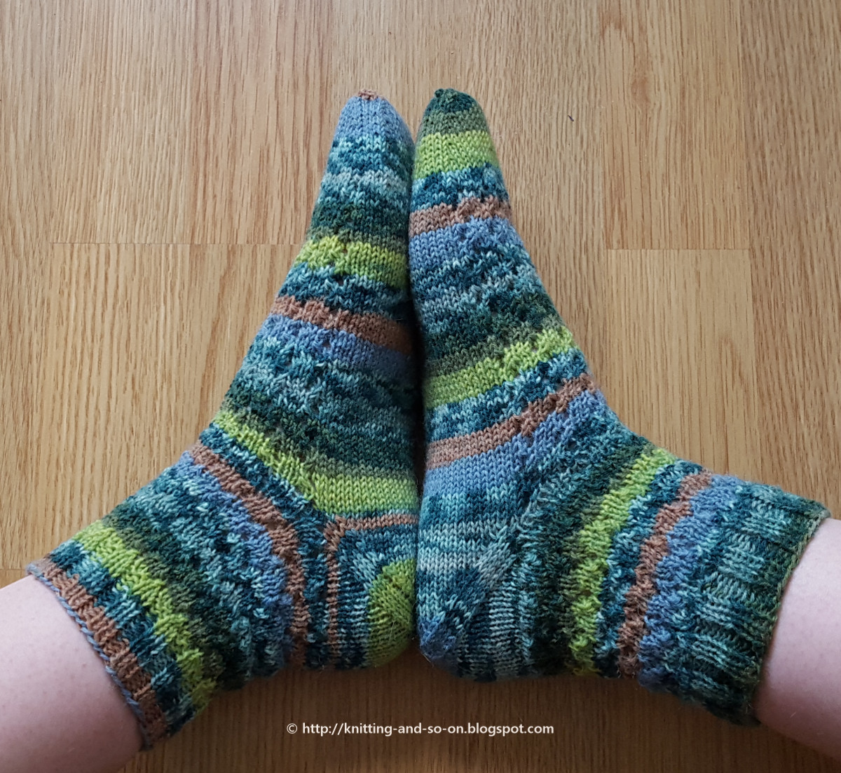 Knitting and so on: Osterspaziergang Socks