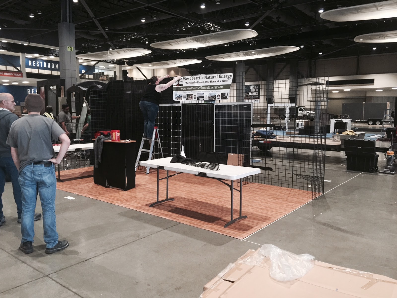 Seattle Home & Garden Show Vendors Hard at Work