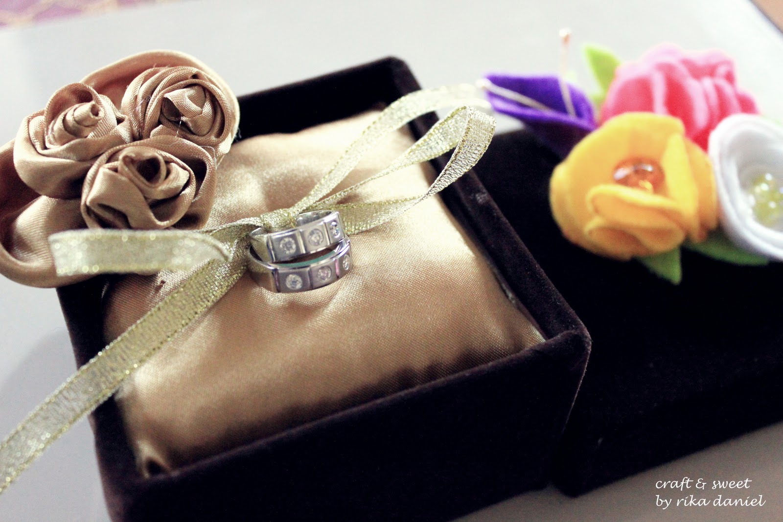 craft & sweet :): Ring Pillow & Box : DIY Wedding
