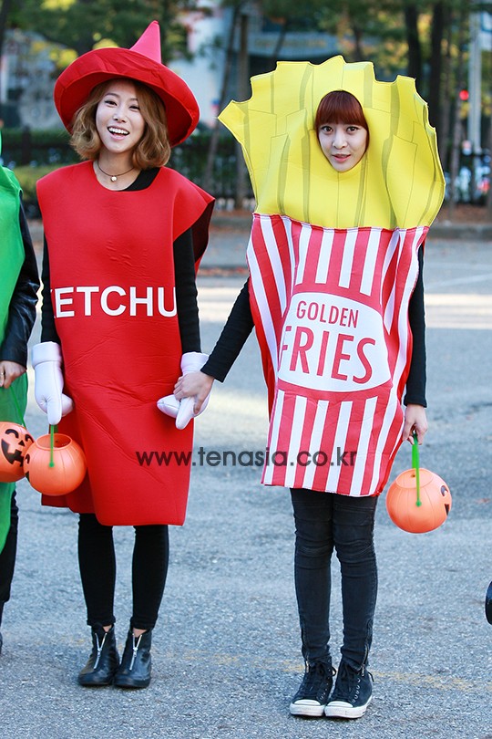 오늘자 멜로디데이 뮤뱅 출근길 할로윈 코스튬.jpg | 인스티즈