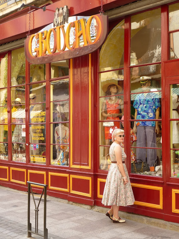 LOST IN THE 50's Shopping in TOULOUSE