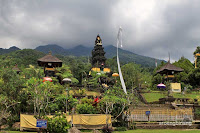 pura parahyangan agung jagatkartta