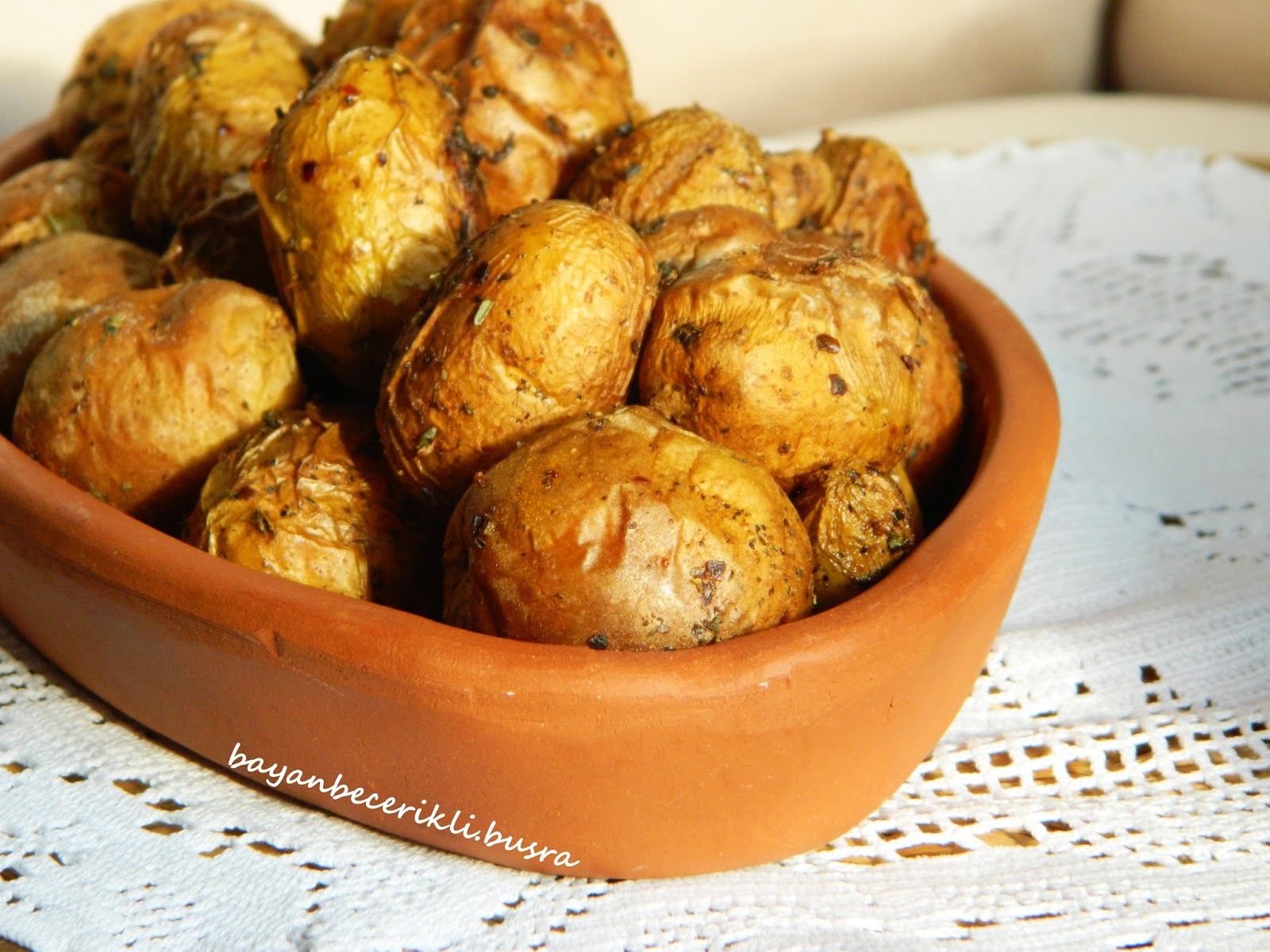 Firinda Bebek Patates Tarifi Butun Patates Tarifi Youtube