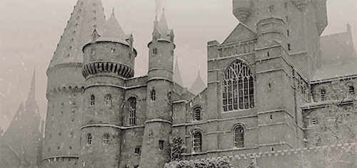 Harry Potter Hogwarts Castle holiday.filminspector.com